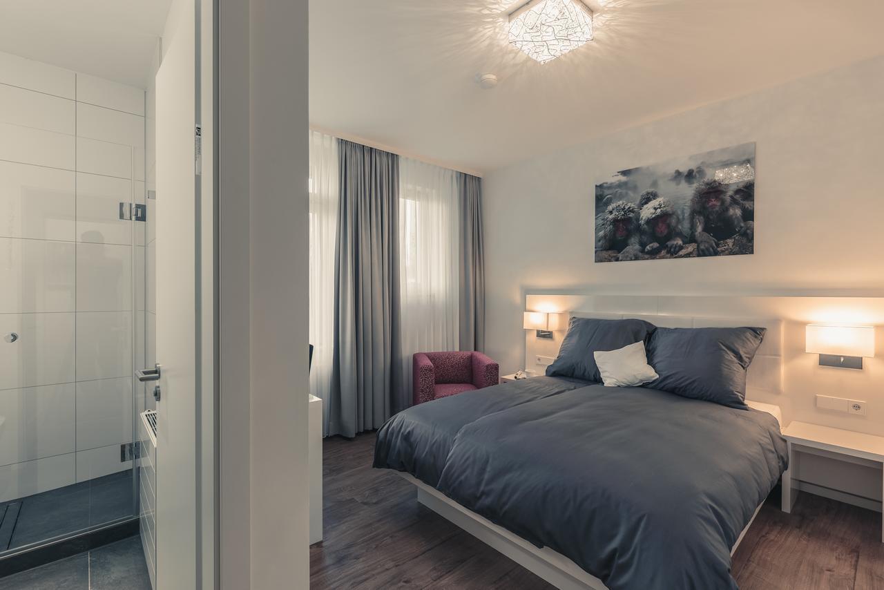 Bahnlounge 1907 Bed & Breakfast นอยเอนชตัดท์ อัม คอเคอร์ ภายนอก รูปภาพ